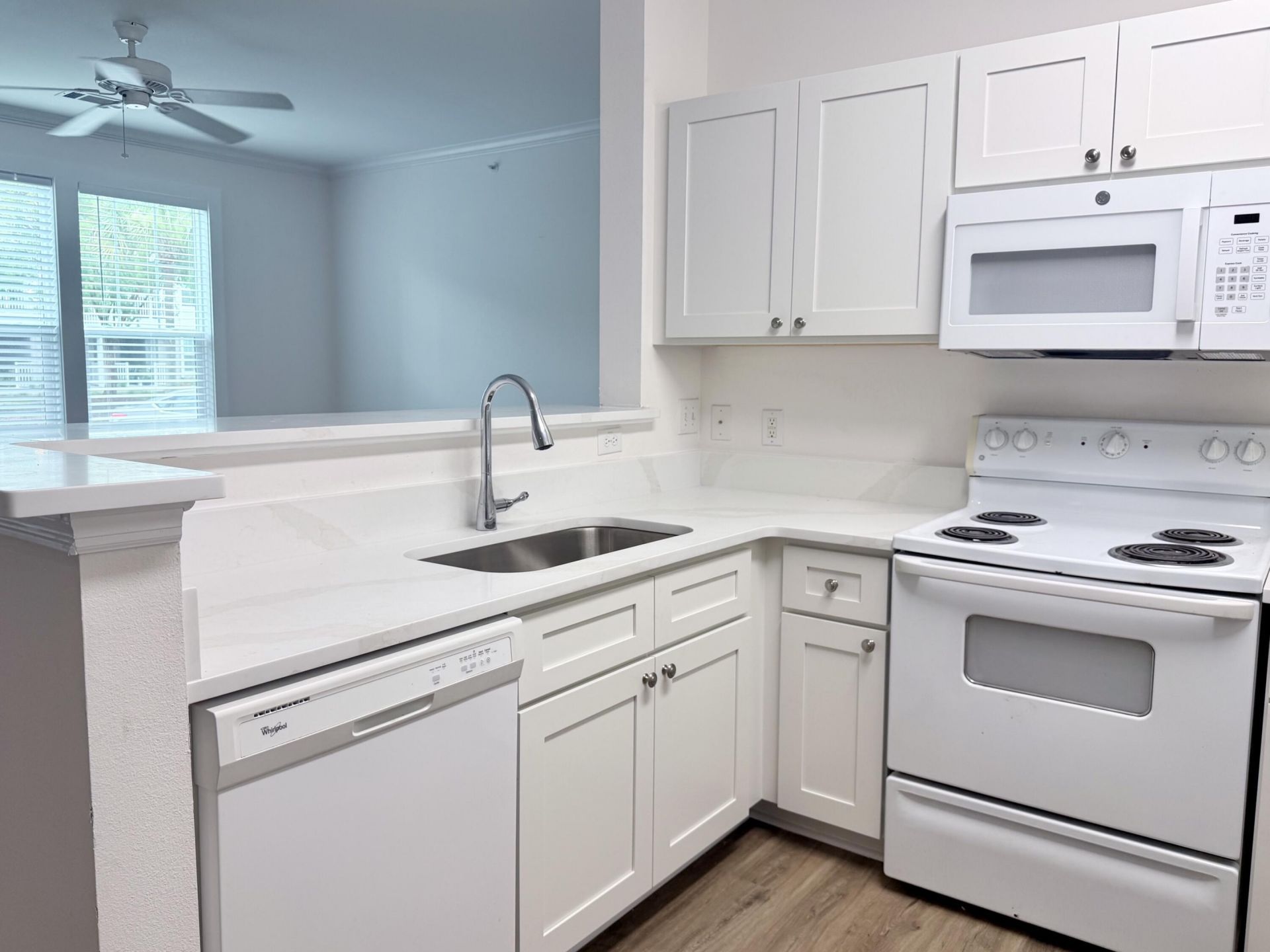 130 River Landing Drive Photo 11