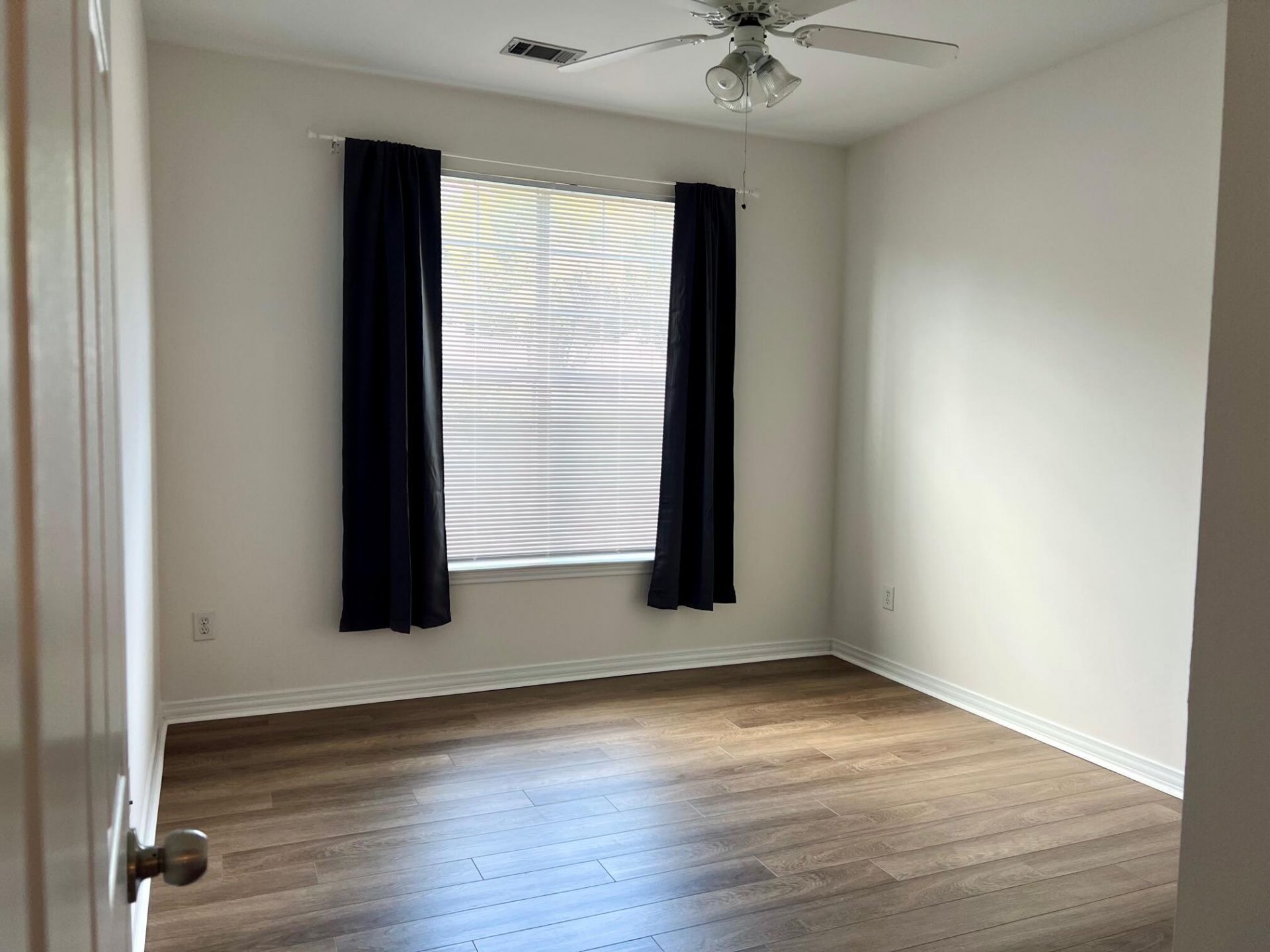 130 River Landing Drive Photo 13