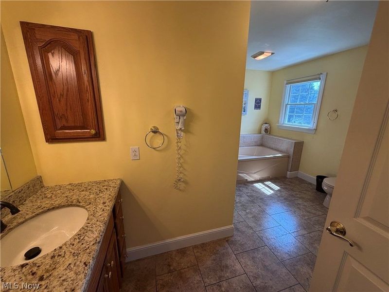 16592 Davis Drive, East Liverpool, OH 43920 Photo 19