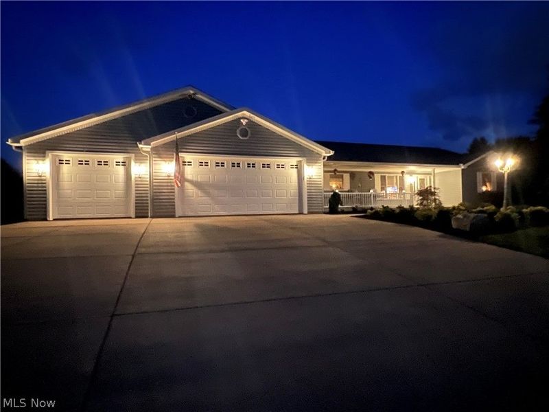 16592 Davis Drive, East Liverpool, OH 43920 Photo 2