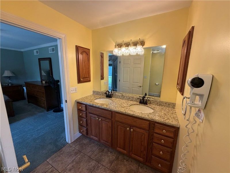 16592 Davis Drive, East Liverpool, OH 43920 Photo 21