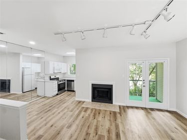 7126 Holly Hill Drive, Unit 210, Dallas, TX 75231
