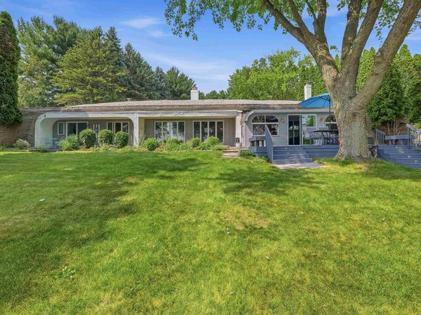 W10019 Spring Road, Fox Lake, WI 53933