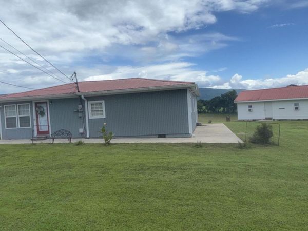 442 Shirley Loop, Whitwell, TN 37397