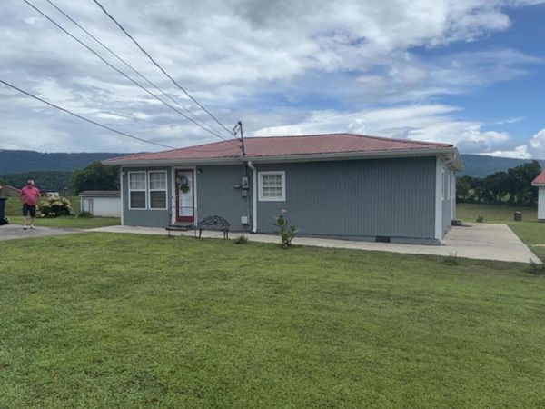 442 Shirley Loop, Whitwell, TN 37397