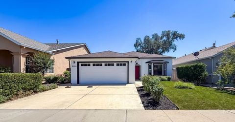 2555 Banner Peak Dr, Chico, CA 95928 Photo