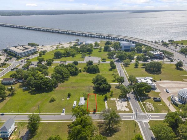 124 Cedar Street, Biloxi, MS 39530