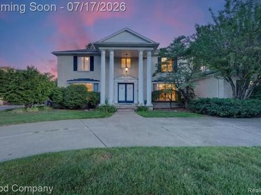 38921 Santa Barbara Street, Clinton Twp, MI 48036