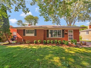 32686 Oakley Street, Livonia, MI 48154
