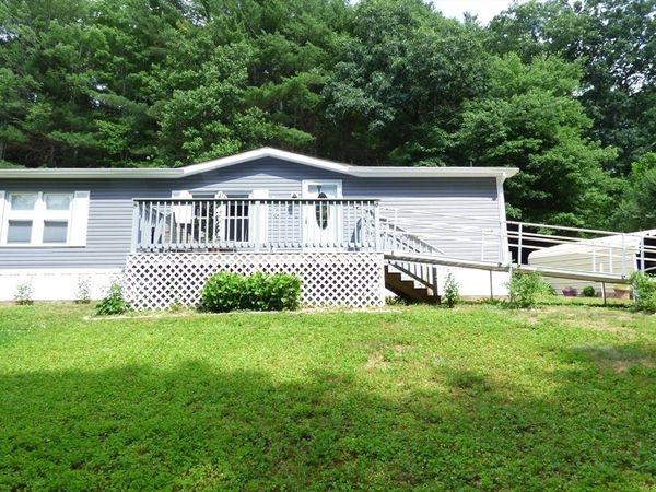 2 Deerwood Lane, Wales, MA 01081
