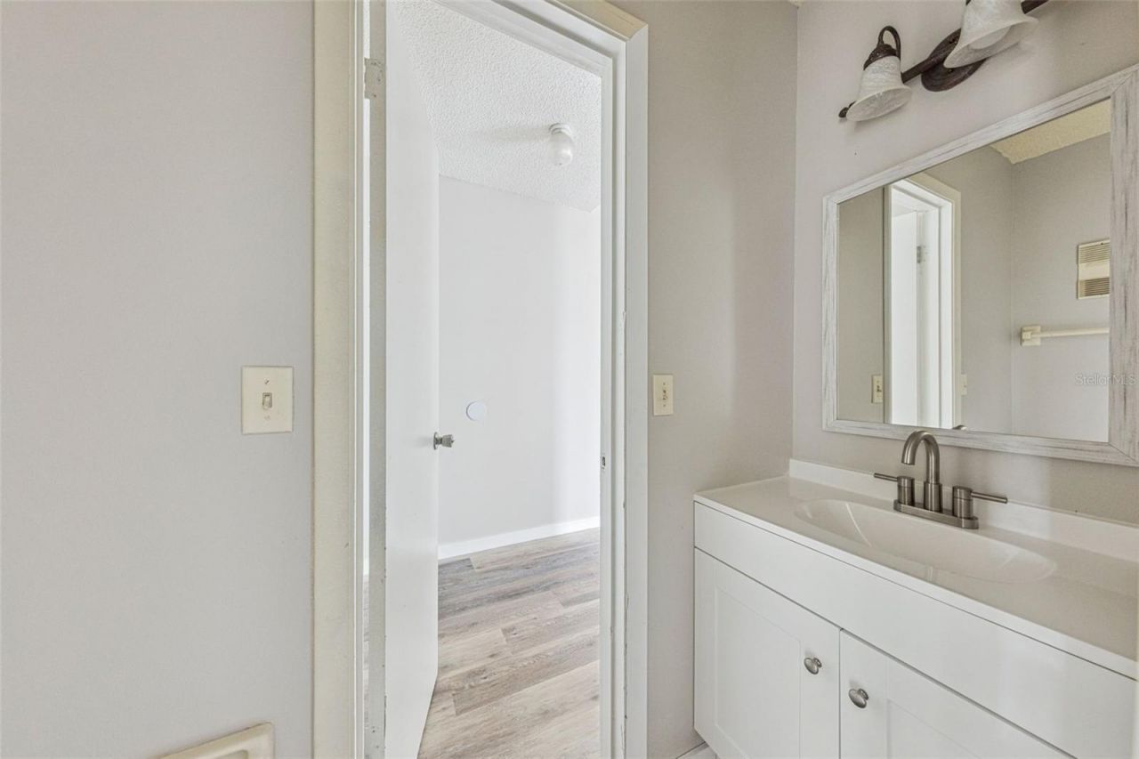 46 N Fairfax Avenue , Winter Springs, FL 32708 Photo