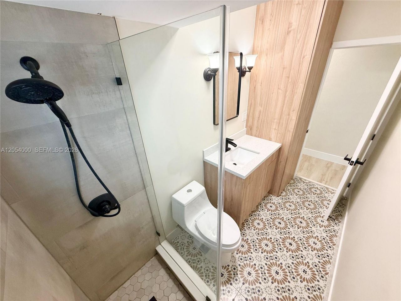 641 Espanola Way , Unit 17, Miami Beach, FL 33139 Photo