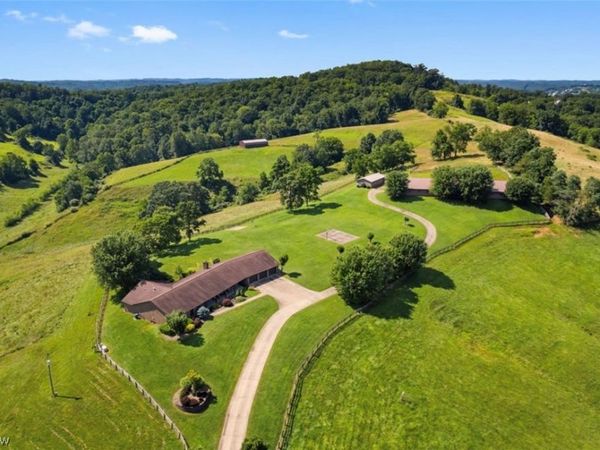 1260 Smithville Road, Harrisville, WV 26362