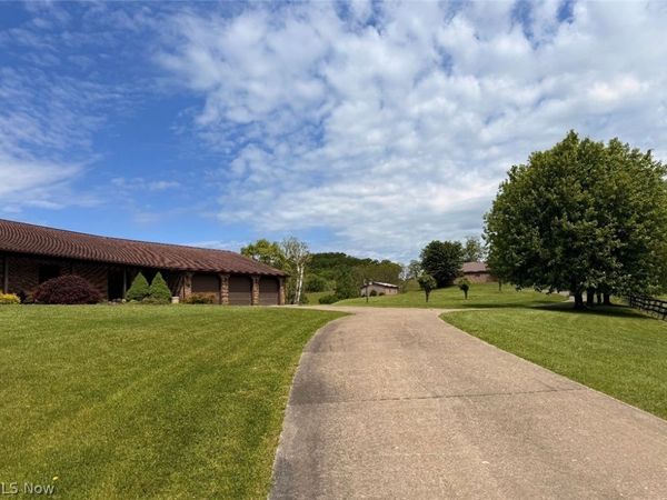 1260 Smithville Road, Harrisville, WV 26362