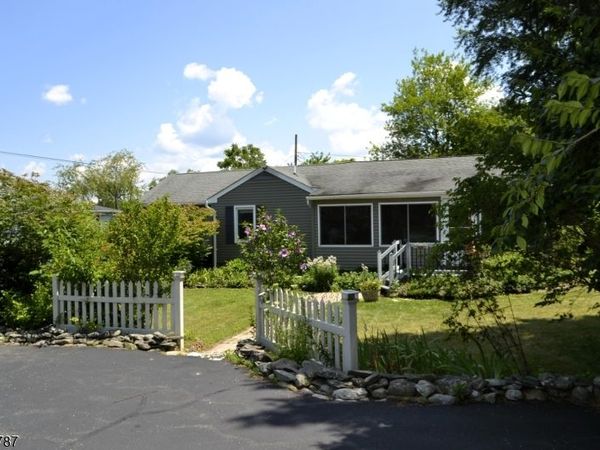 238 Fairview Ave, Hampton, NJ 07860