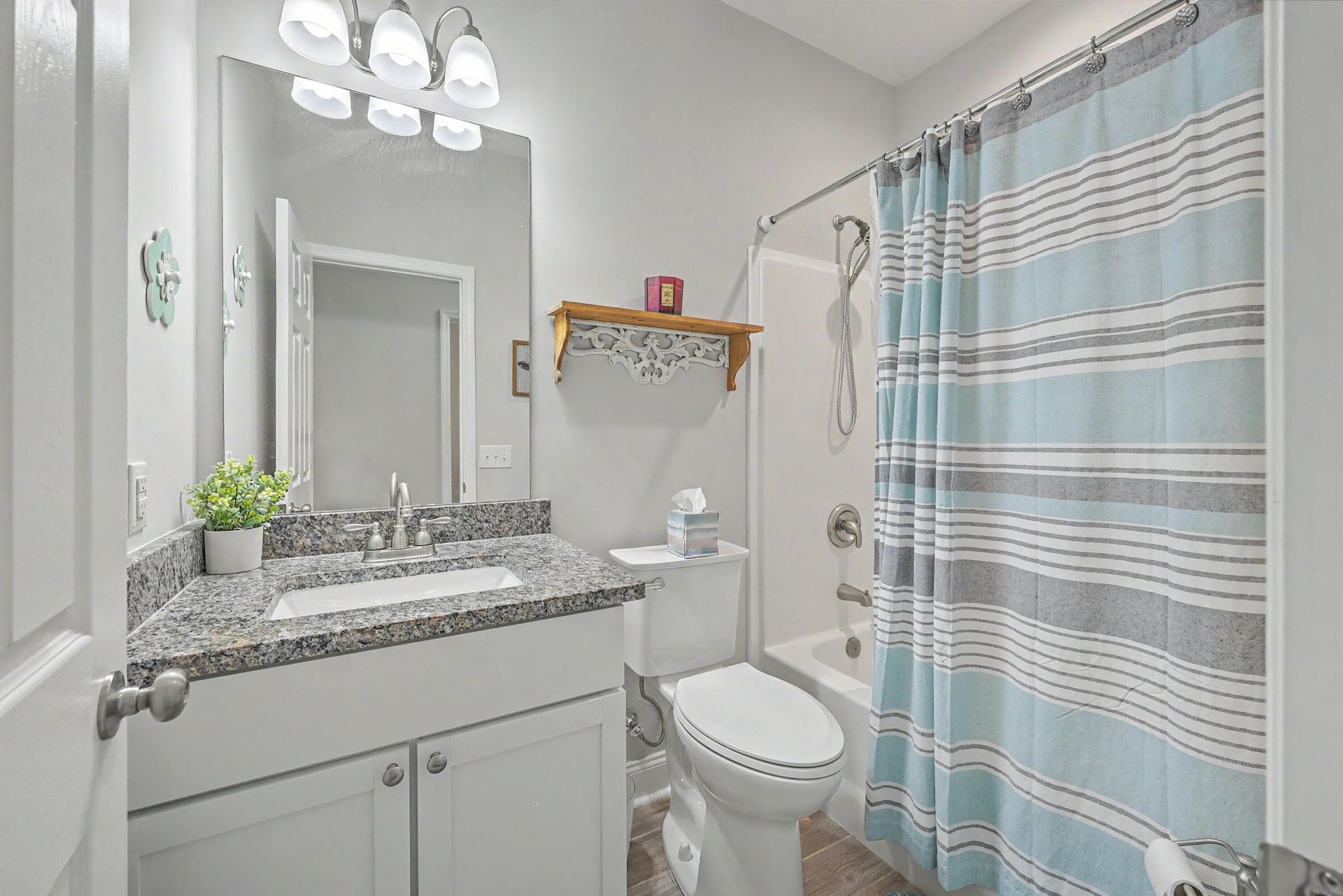 1331 Dennis Boulevard Photo 22