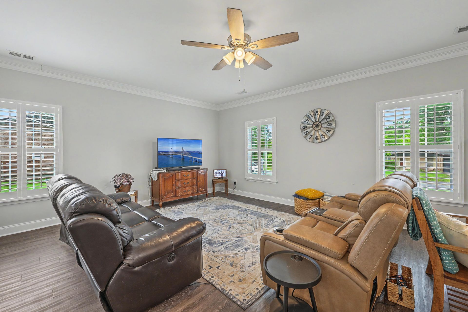 1331 Dennis Boulevard Photo 8
