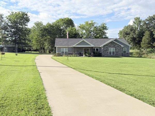 8754 Old State Route 1, New Johnsonville, TN 37134