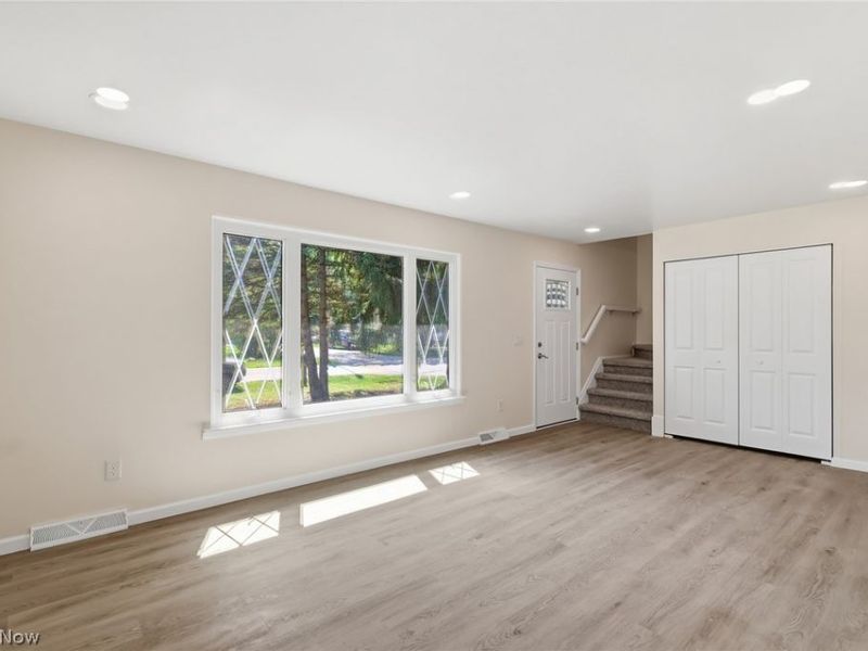 5382 Broad Boulevard, North Ridgeville, OH 44039 Photo 2