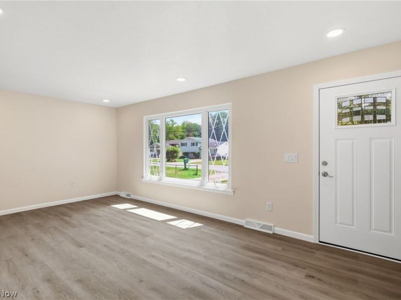 5382 Broad Boulevard, North Ridgeville, OH 44039 Photo 3