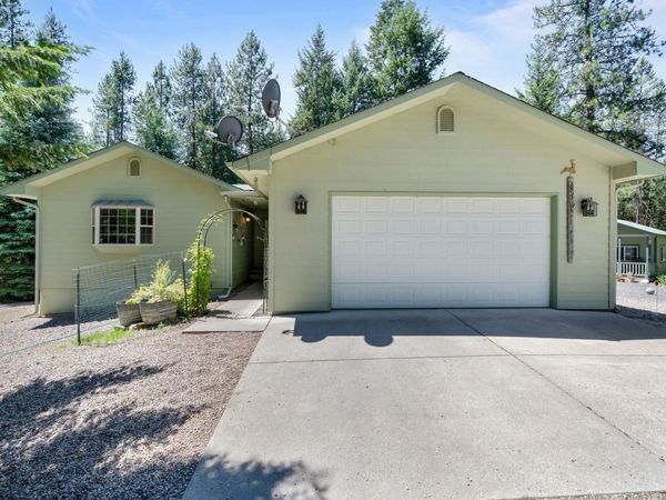 3853 White Pine Rd, Loon Lake, WA 99148
