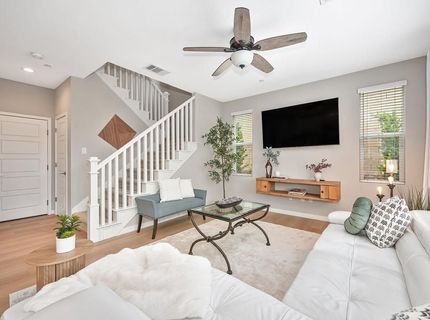 3593 Forney Way, Sacramento, CA 95816 Photo