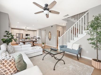 3593 Forney Way, Sacramento, CA 95816 Photo