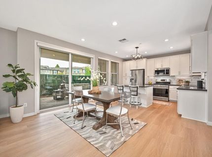 3593 Forney Way, Sacramento, CA 95816 Photo