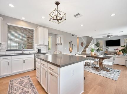 3593 Forney Way, Sacramento, CA 95816 Photo