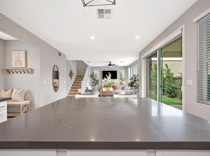 3593 Forney Way, Sacramento, CA 95816 Photo