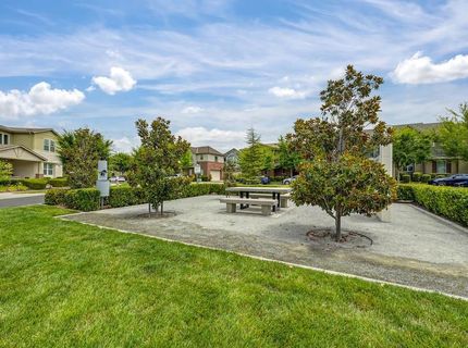 3593 Forney Way, Sacramento, CA 95816 Photo
