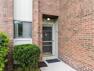 33587 Pondview Circle