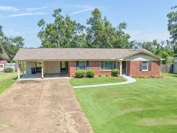 256 Pollard Street, Batesville, MS 38606