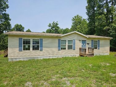 1408 Logwood Lane, Huddleston, VA 24104