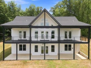 323 Rosseechee Drive, Clarksville, VA 23927