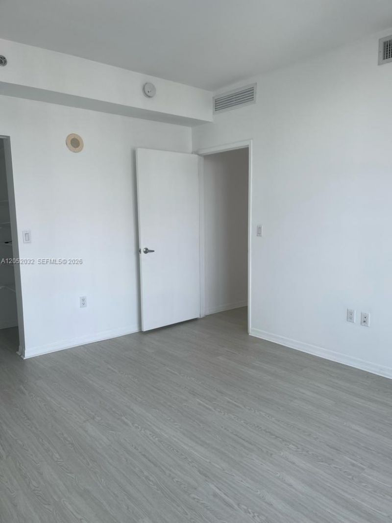 951 Brickell Ave , Unit 2803, Miami, FL 33131 Photo