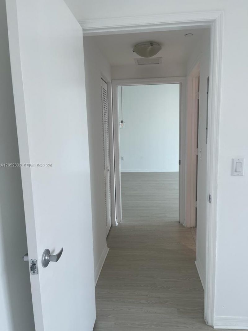 951 Brickell Ave , Unit 2803, Miami, FL 33131 Photo