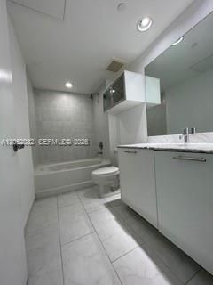 951 Brickell Ave , Unit 2803, Miami, FL 33131 Photo