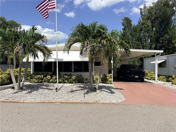 2790 Indianwood DR , NORTH FORT MYERS, FL 33917