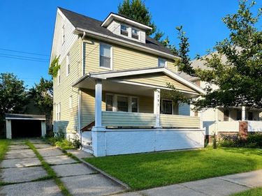 797 Alhambra Road, Cleveland, OH 44110