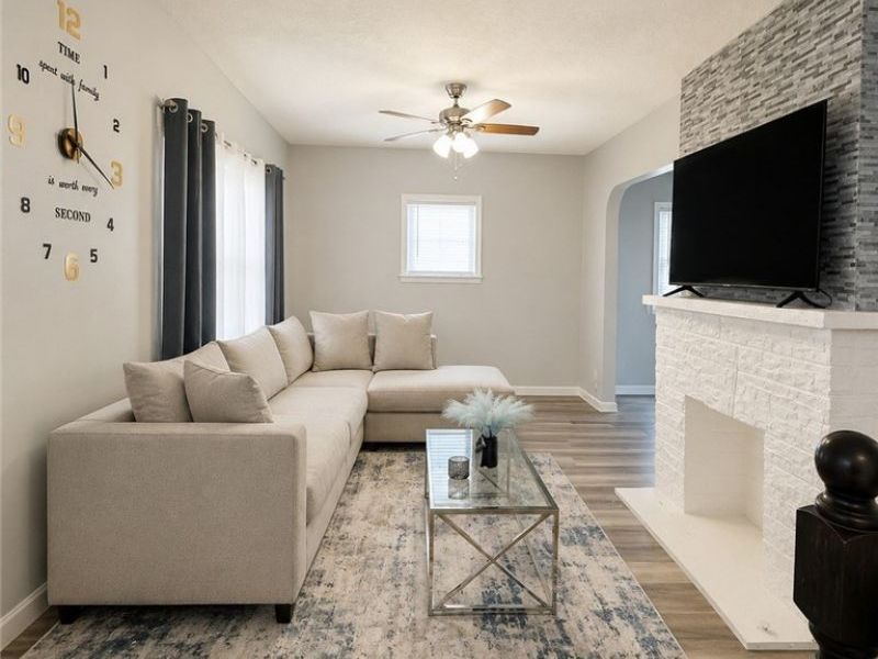 797 Alhambra Road, Cleveland, OH 44110 Photo 2