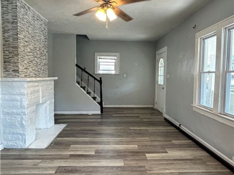 797 Alhambra Road, Cleveland, OH 44110 Photo 2