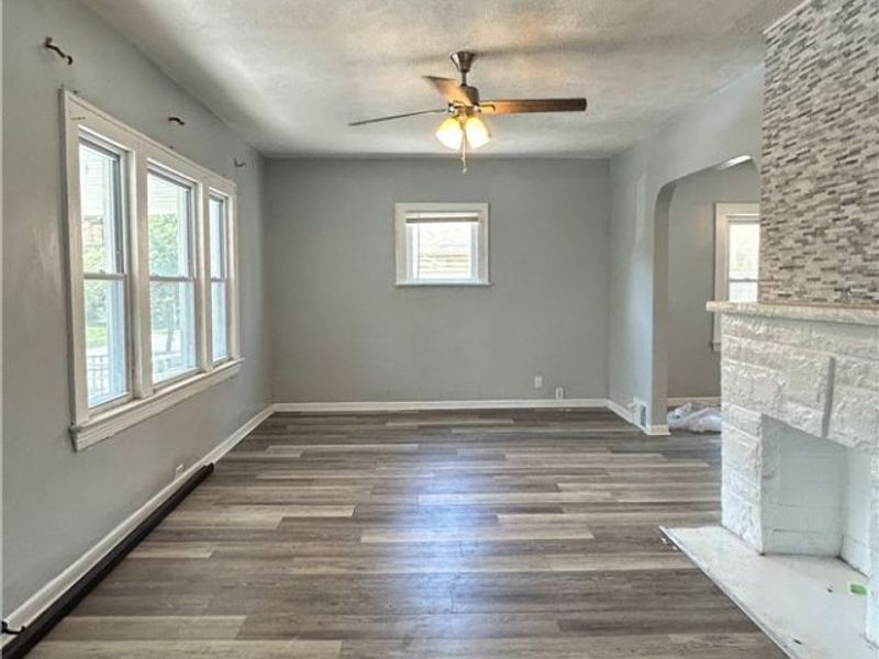 797 Alhambra Road, Cleveland, OH 44110 Photo 3