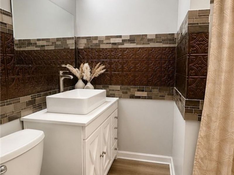 797 Alhambra Road, Cleveland, OH 44110 Photo 6