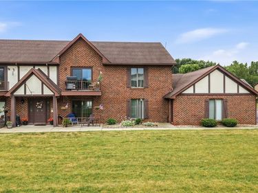 817 Pearson Circle, Unit 2, Boardman, OH 44512