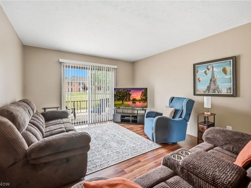 817 Pearson Circle, Unit 2, Boardman, OH 44512 Photo 14