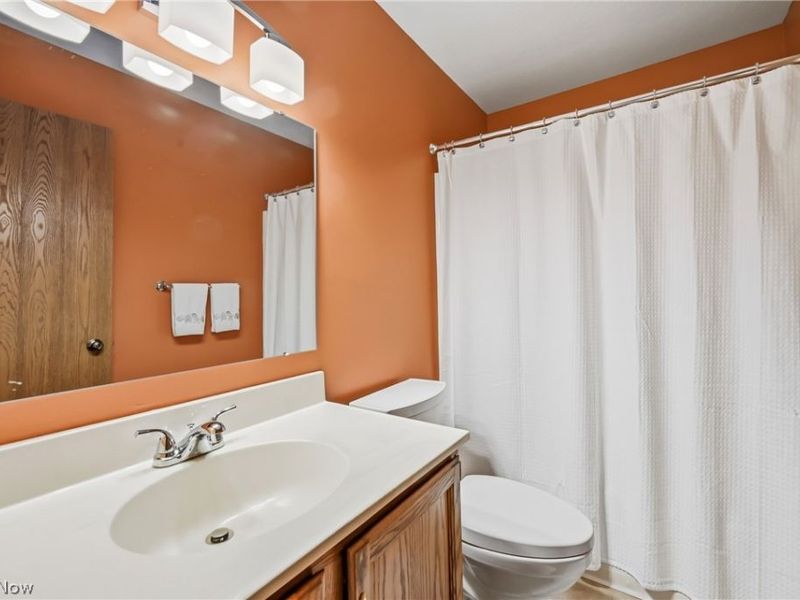 817 Pearson Circle, Unit 2, Boardman, OH 44512 Photo 23
