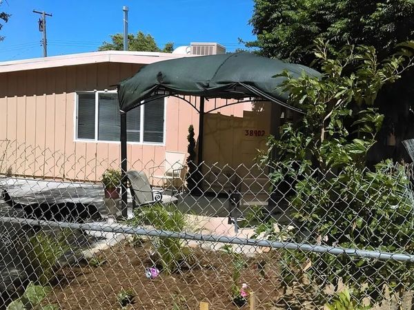 38902 E 9th Street, Palmdale, CA 93550