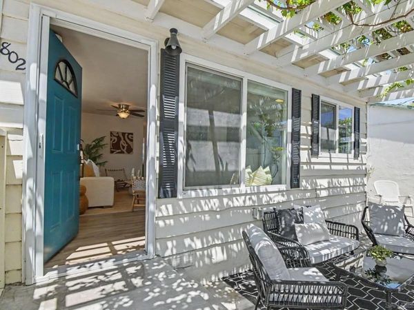 802 Vanderbilt Pl, San Diego, CA 92103