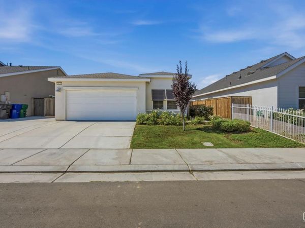 9621 Greenwood Glen Lane, Shafter, CA 93263